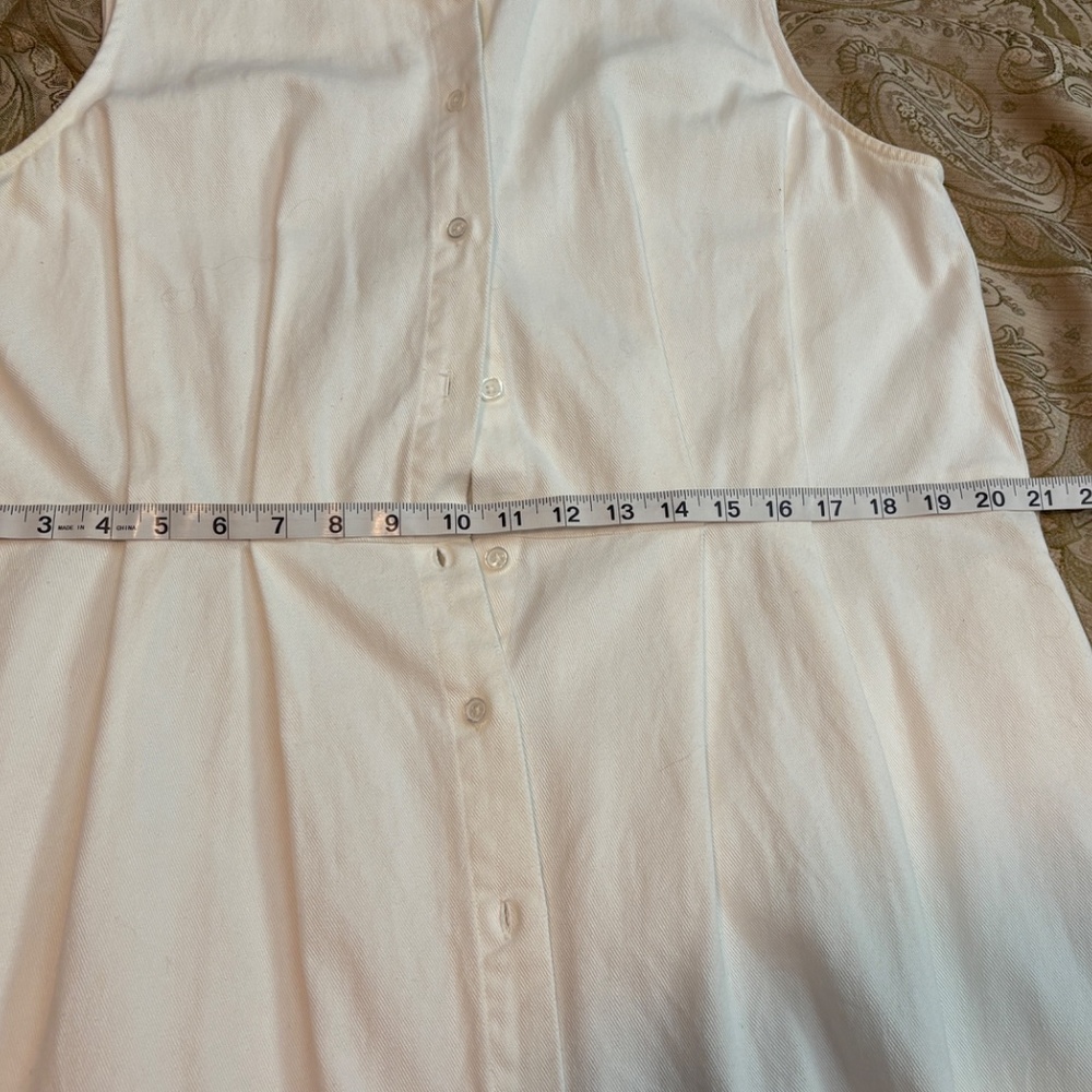 Who What Wear White Sleeveless Button Down Midi Sundress with Pockets - Picture 11 of 13